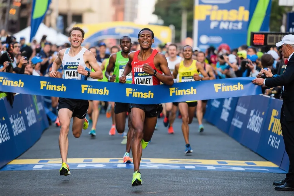 赛场之外的心跳：路透社镜头下的体育精神回响